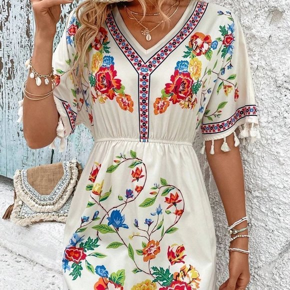 Apricot Boho Womens Floral Print Tassel Trim Batwing Sleeve Dress - Picture 4 of 5